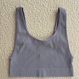 aritzia sunday best lilac ribbed crop top